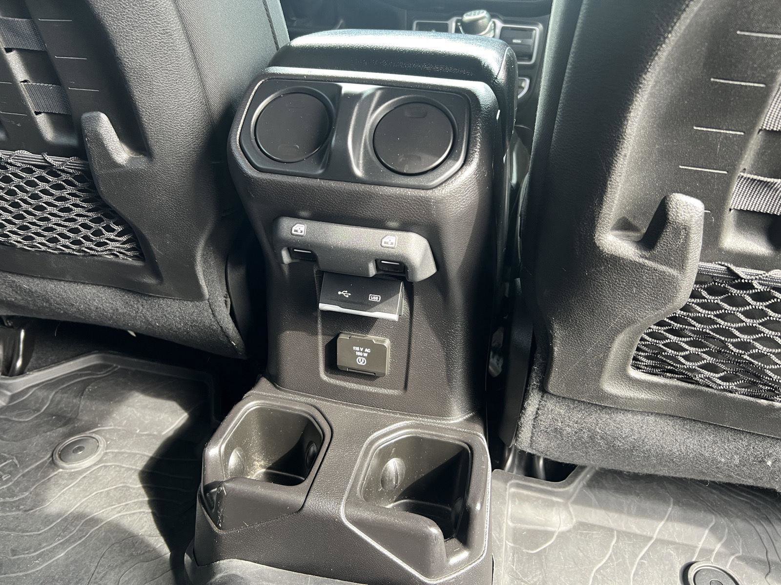 Used 2018 Jeep Wrangler Unlimited Rubicon image 19