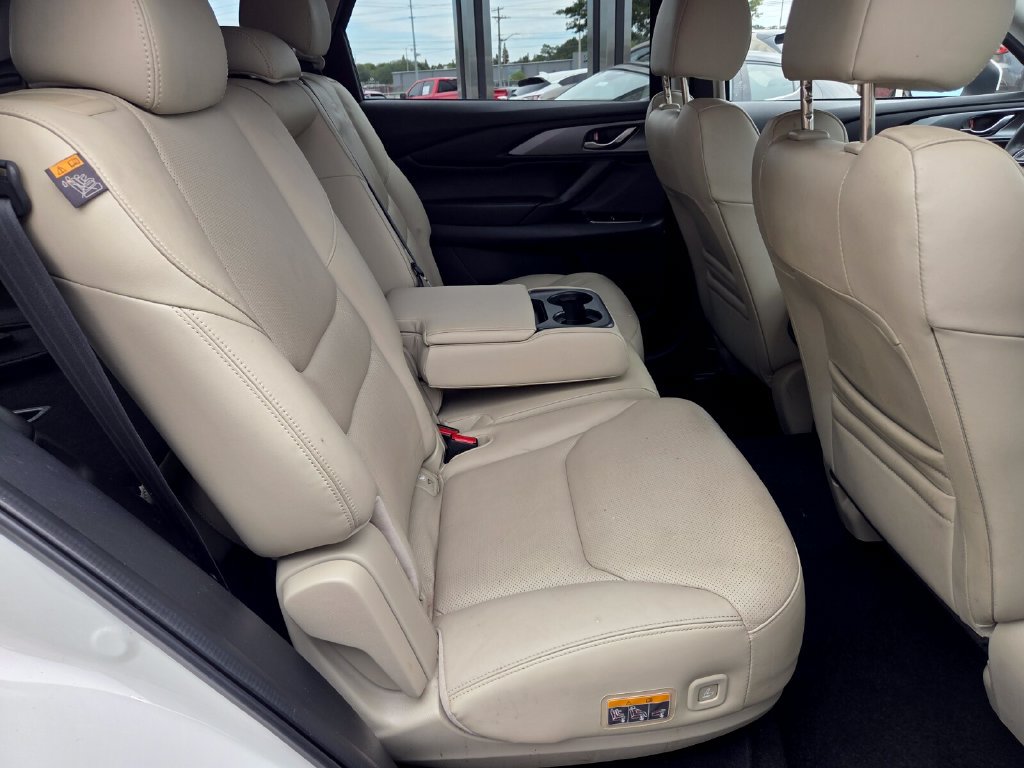 Certified 2022 MAZDA CX-9 Touring AWD/4WD image 12