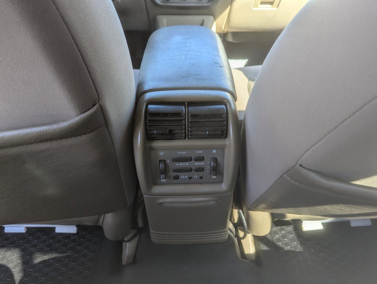 Used 2003 Ford Explorer Sport Trac XLT RWD image 33