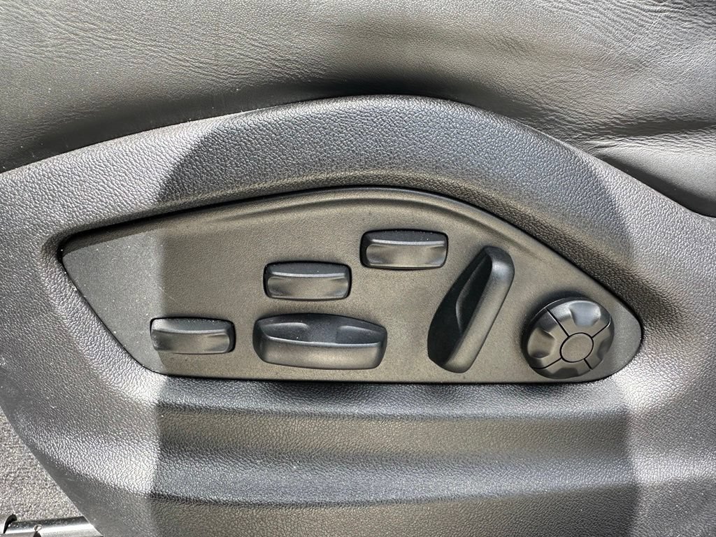 Certified 2023 Porsche Cayenne Platinum Edition AWD/4WD image 23