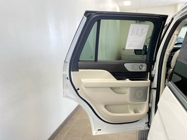 Used 2024 Lincoln Navigator Black Label image 8