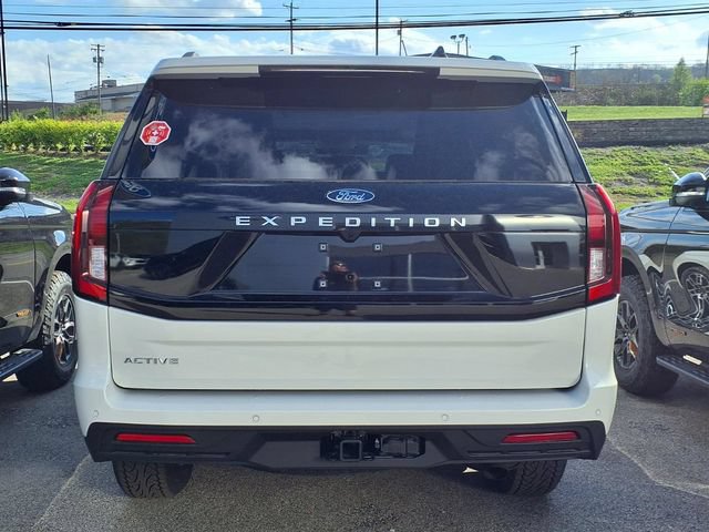 New 2026 Ford Expedition Active AWD/4WD image 3