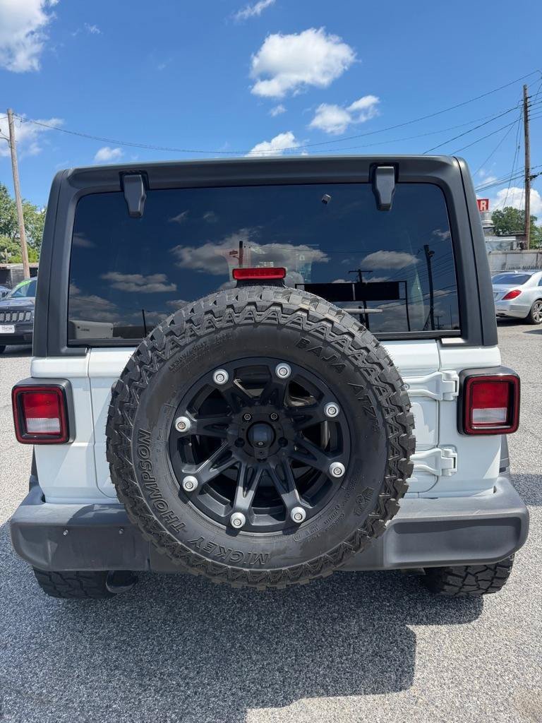 Used 2018 Jeep Wrangler Unlimited Sport S AWD/4WD image 3