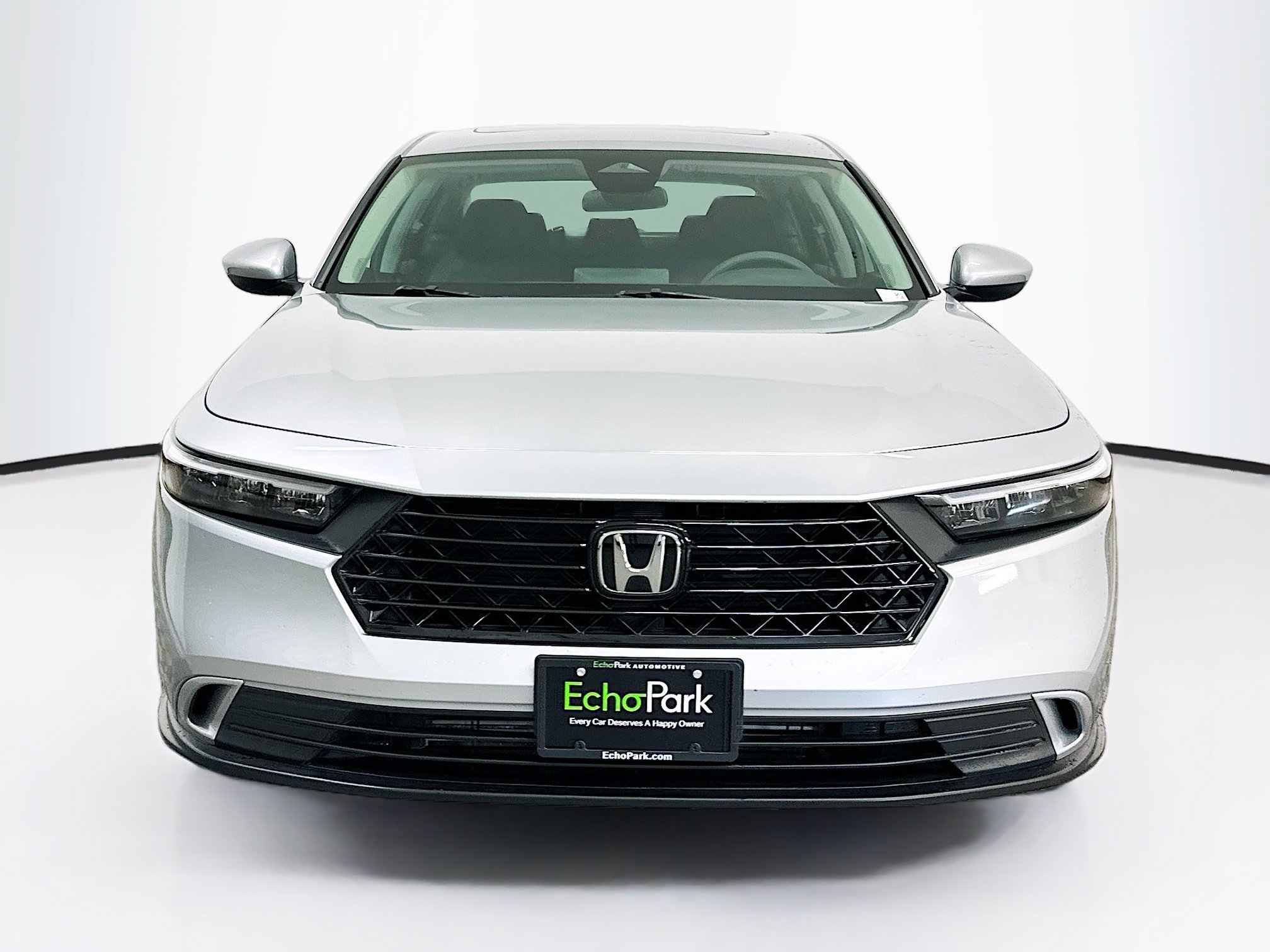 Used 2023 Honda Accord EX image 2