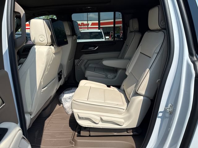 New 2026 GMC Yukon XL Denali w/ Denali Reserve Package AWD/4WD image 14