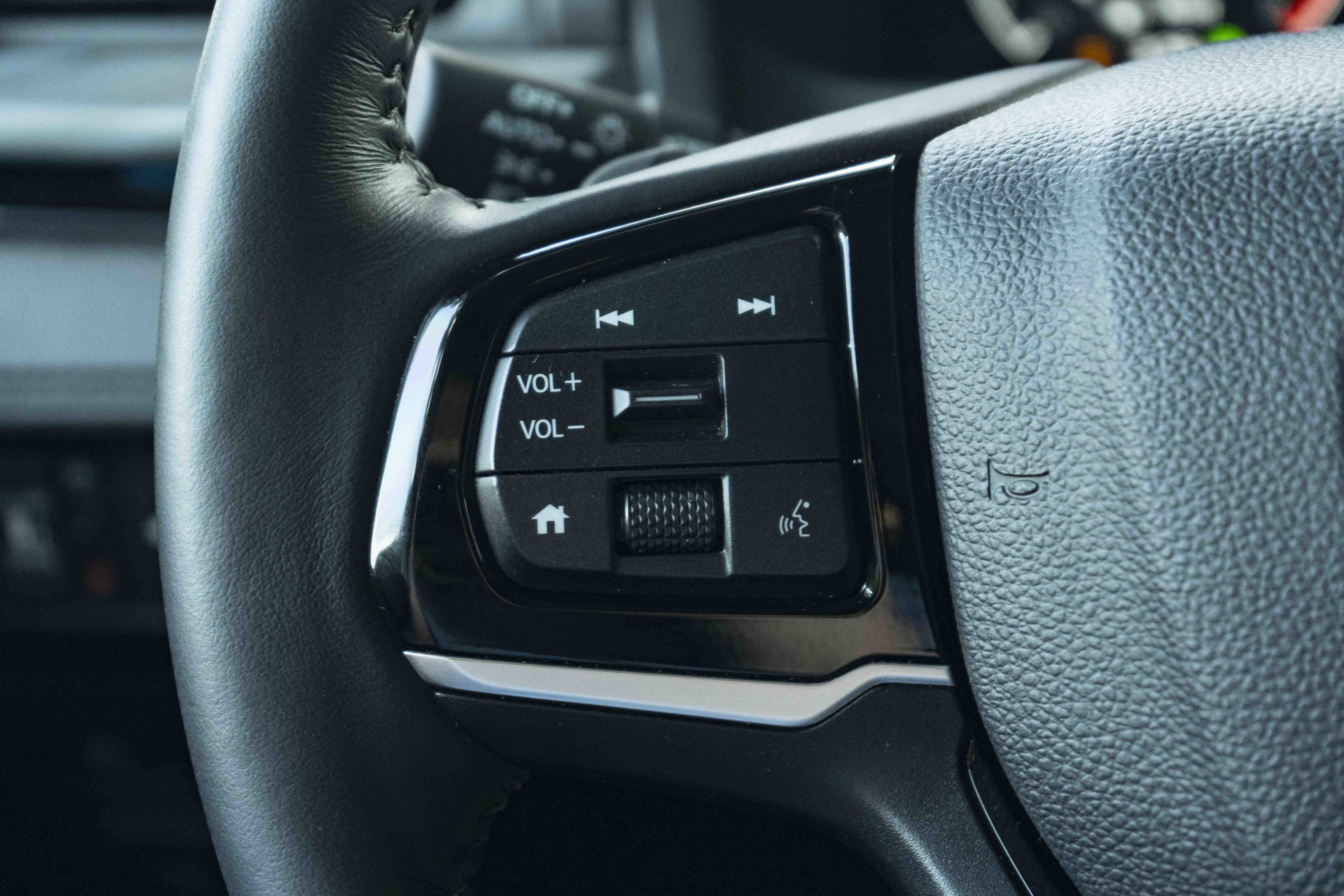 Used 2025 Honda Odyssey Elite image 21