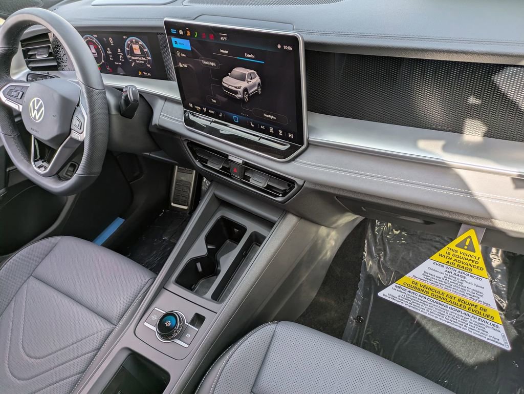 New 2026 Volkswagen Tiguan SE R-Line image 36