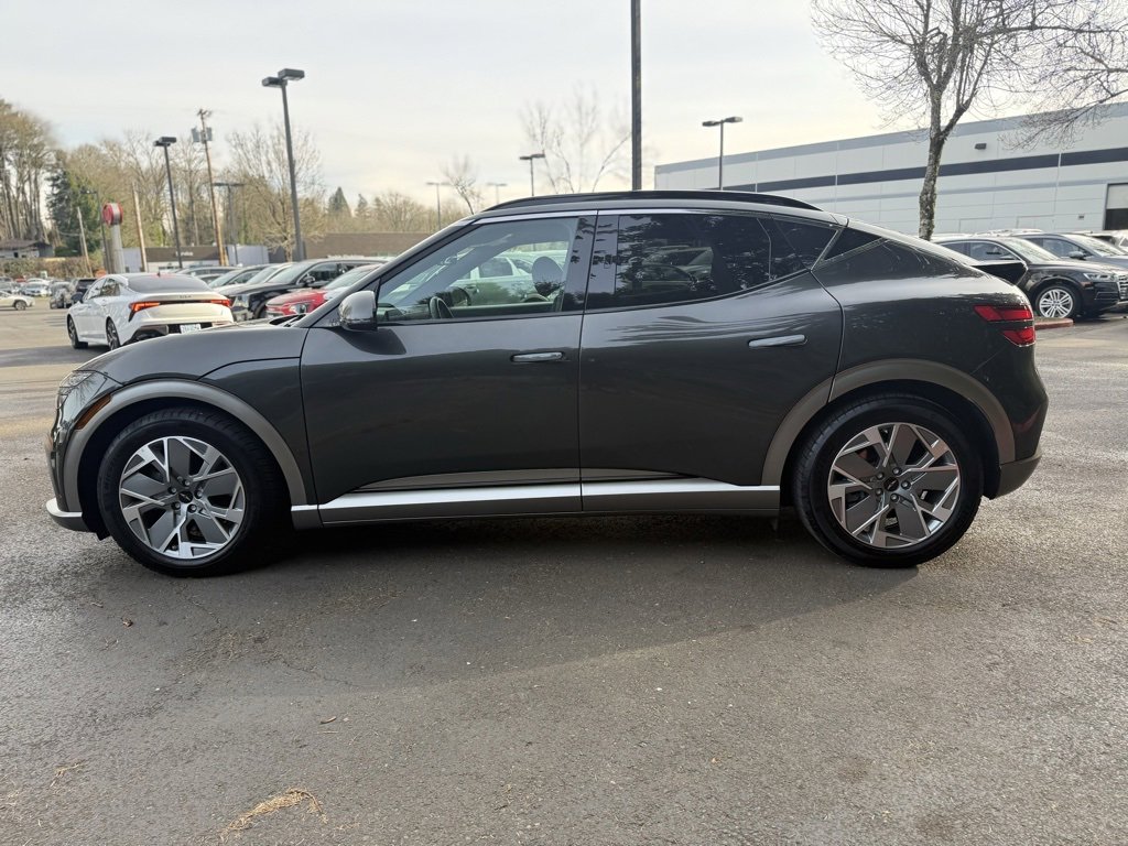 Used 2024 Genesis GV60 RWD image 8