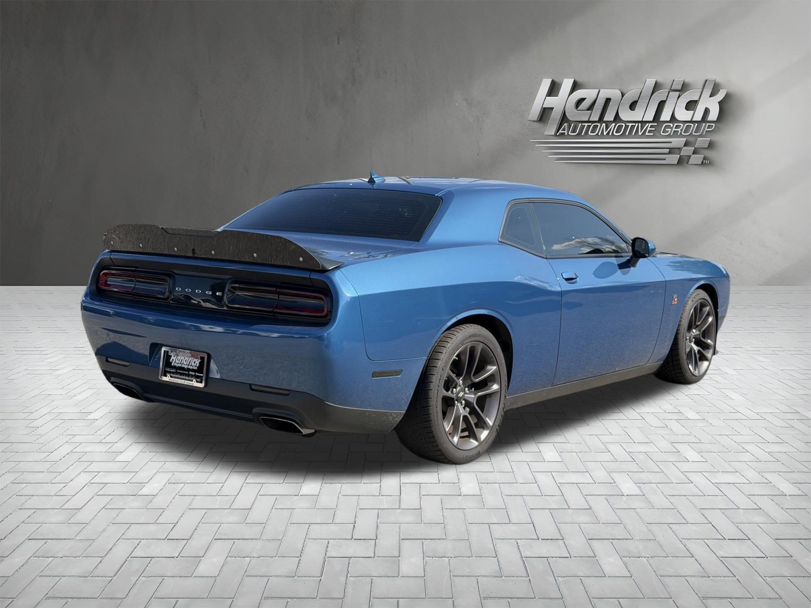 Used 2022 Dodge Challenger R/T Scat Pack RWD image 9