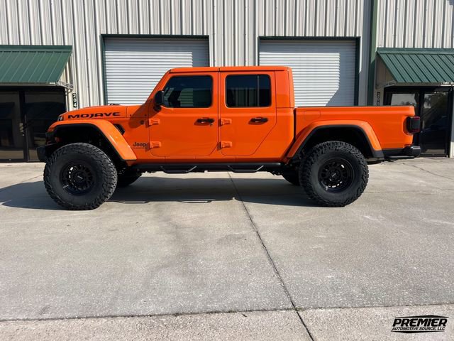 Used 2025 Jeep Gladiator Mojave image 5