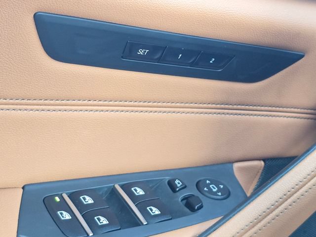 Used 2023 BMW 530e xDrive AWD/4WD image 23