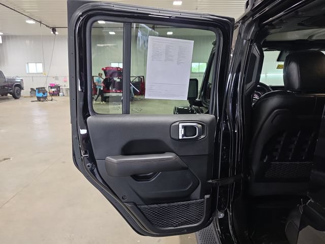 Used 2021 Jeep Wrangler Unlimited Rubicon AWD/4WD image 23
