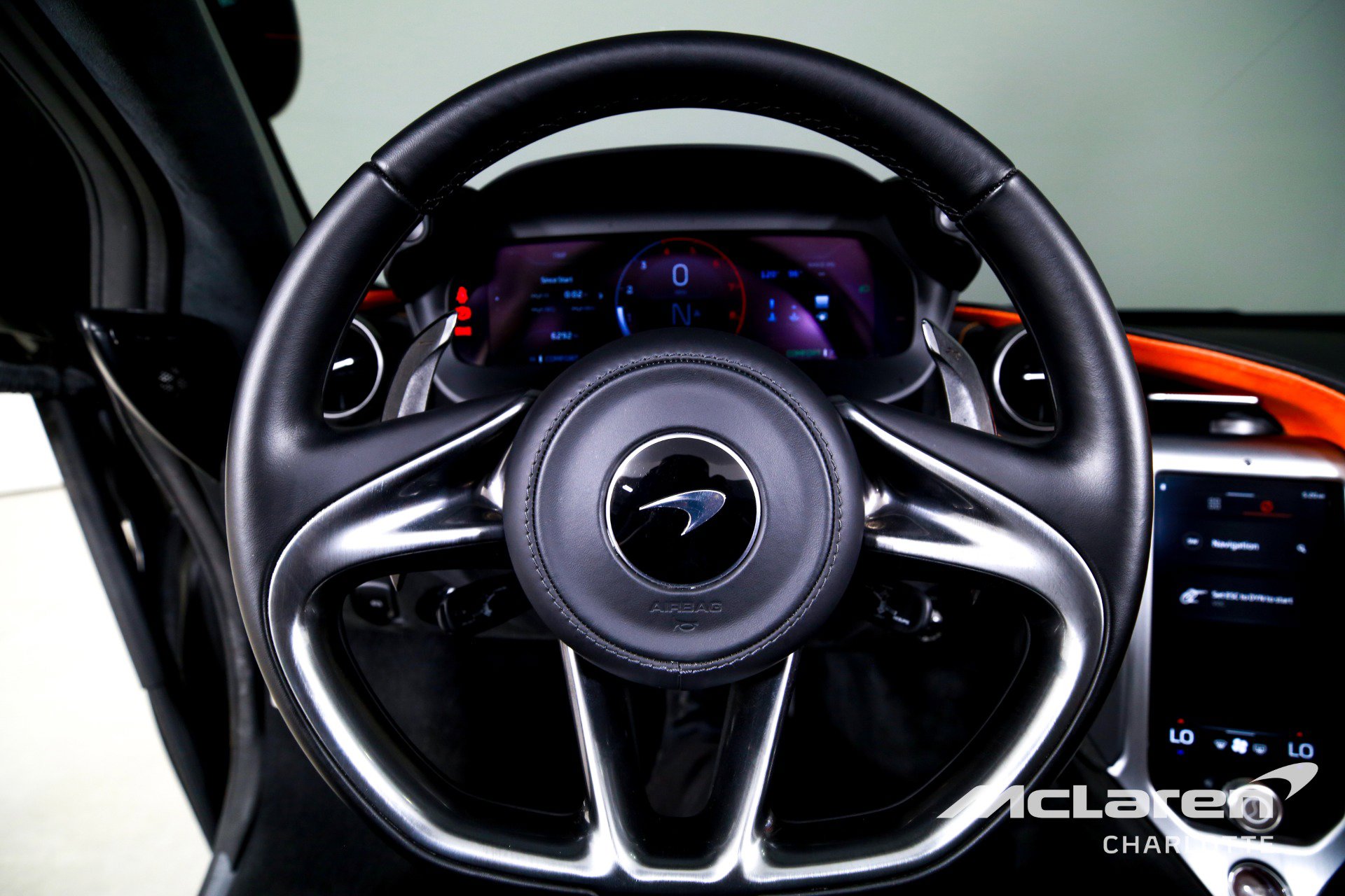 Used 2024 McLaren 750S Spider RWD image 16