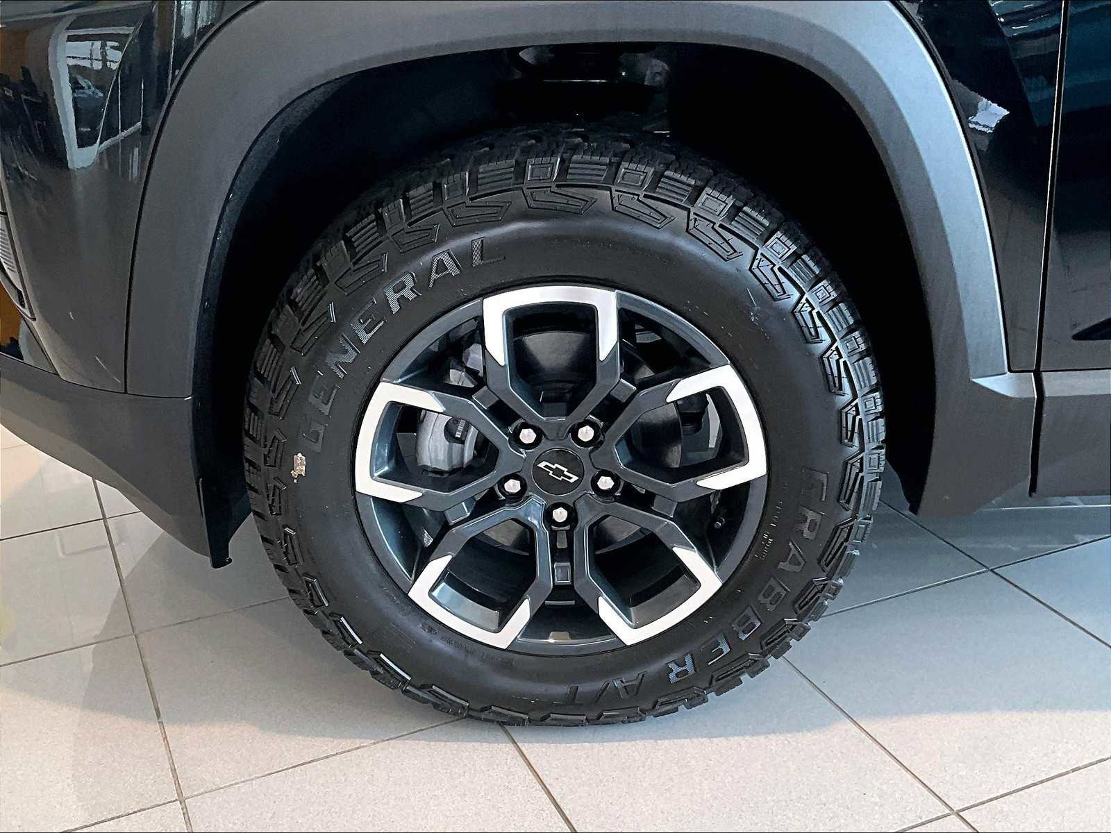 New 2026 Chevrolet Equinox ACTIV w/ Convenience Package III image 7