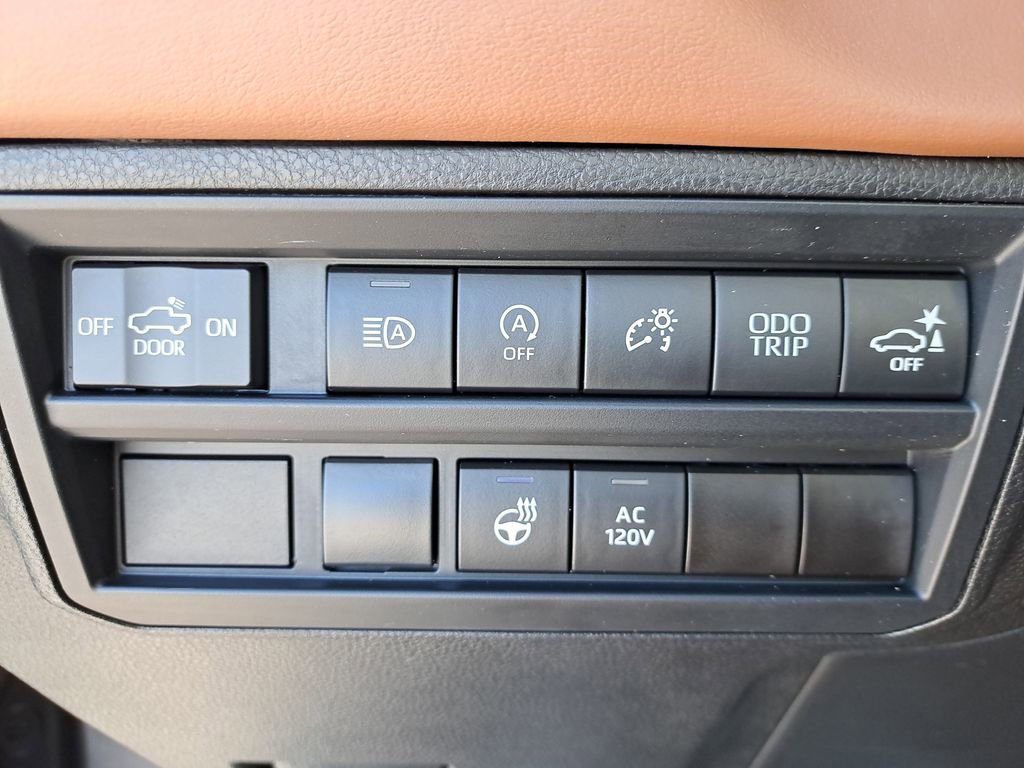 Used 2023 Toyota Tundra 1794 Edition image 31