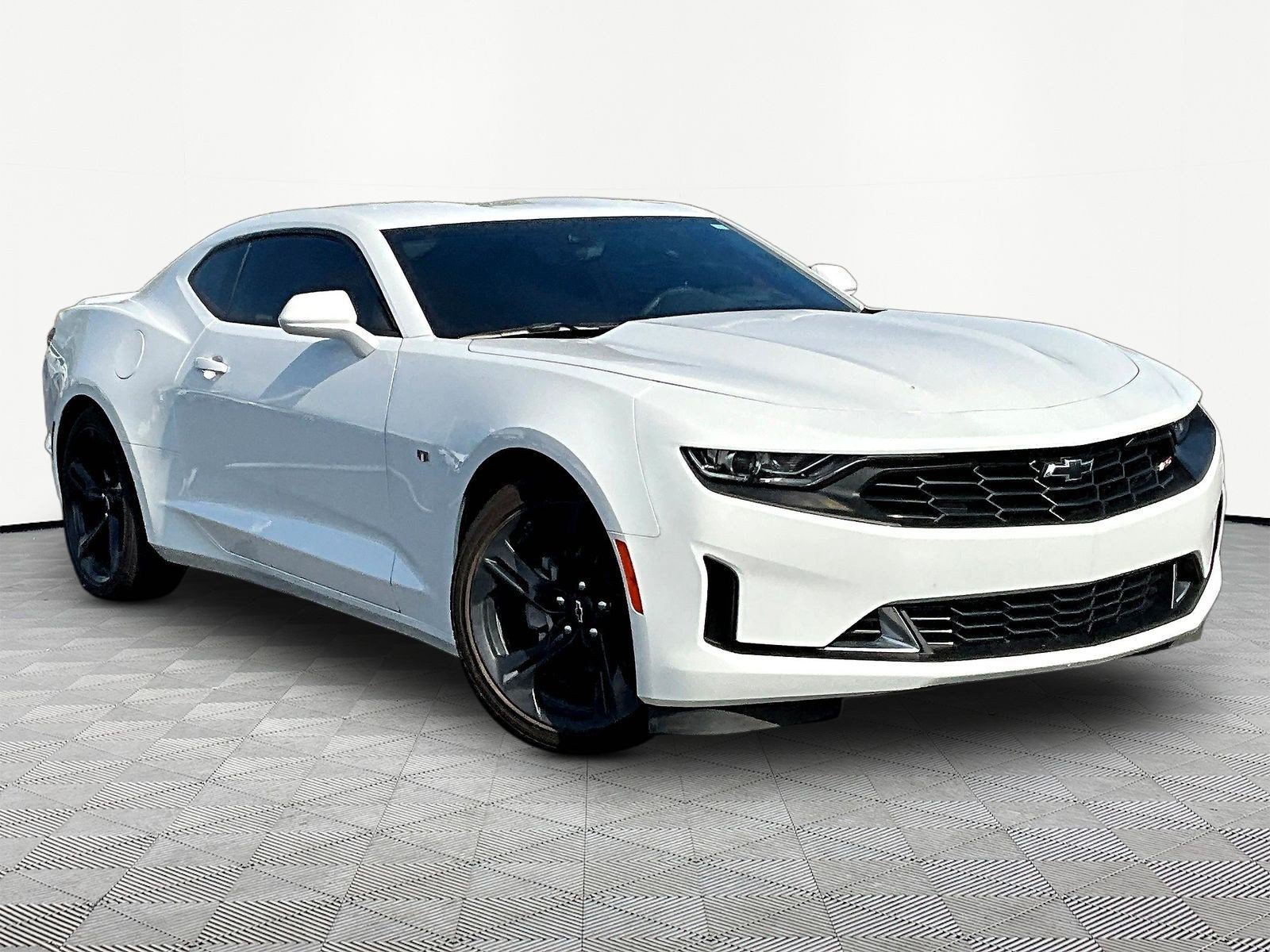 Used 2023 Chevrolet Camaro LT w/ RS Package RWD image 3