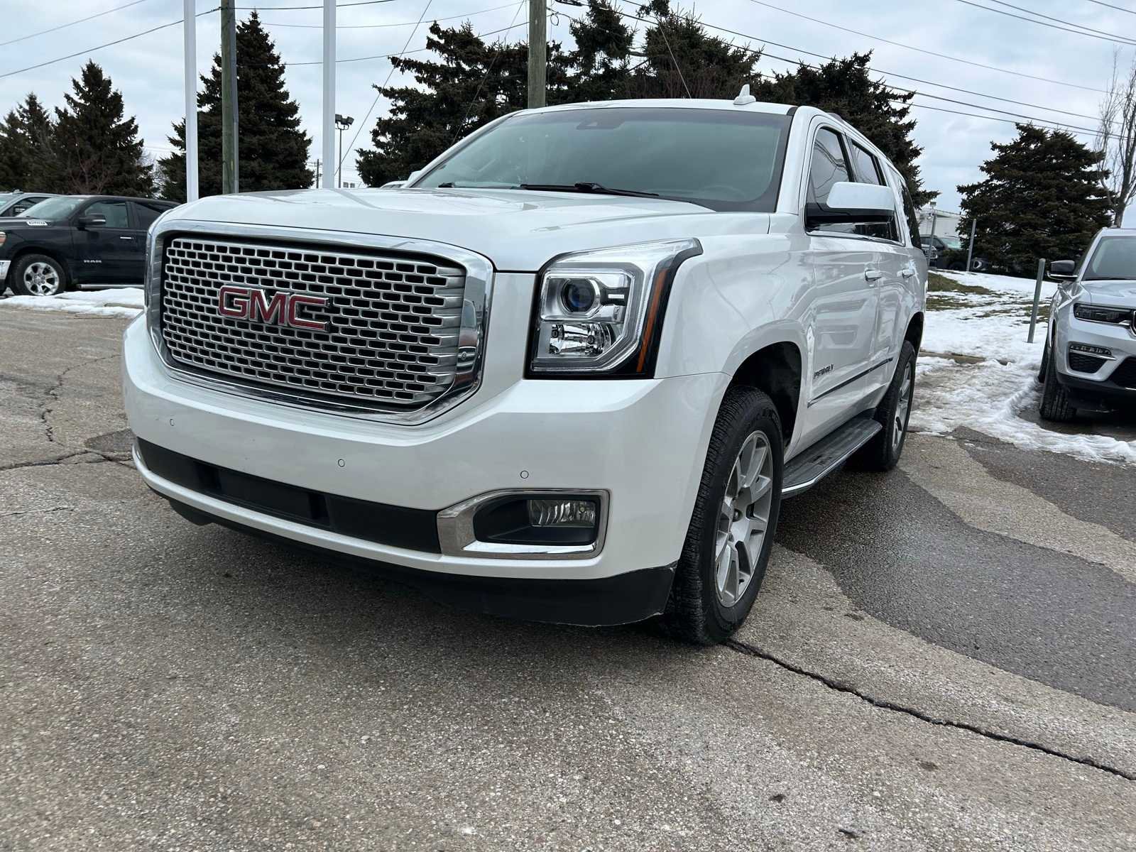 Used 2017 GMC Yukon Denali w/ Open Road Package image 5