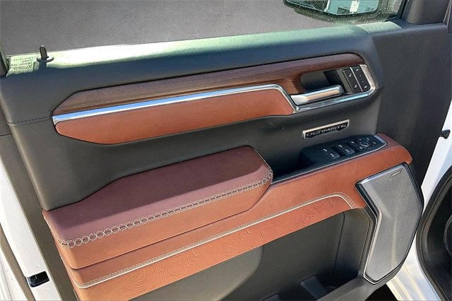 Used 2024 GMC Sierra 1500 Denali Ultimate image 15