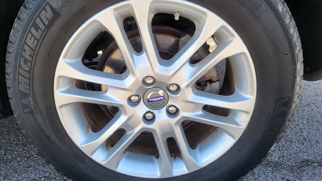Used 2015 Volvo XC60 T5 Premier w/ Protection Package FWD image 16