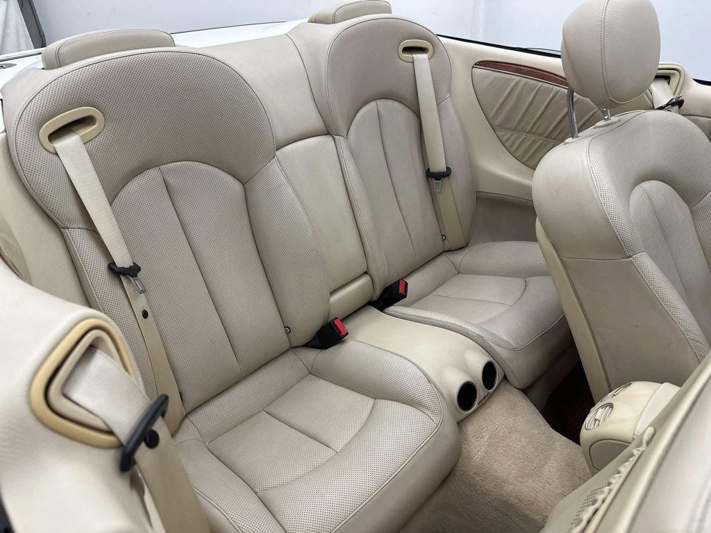 Used 2006 Mercedes-Benz CLK 350 Cabriolet image 24