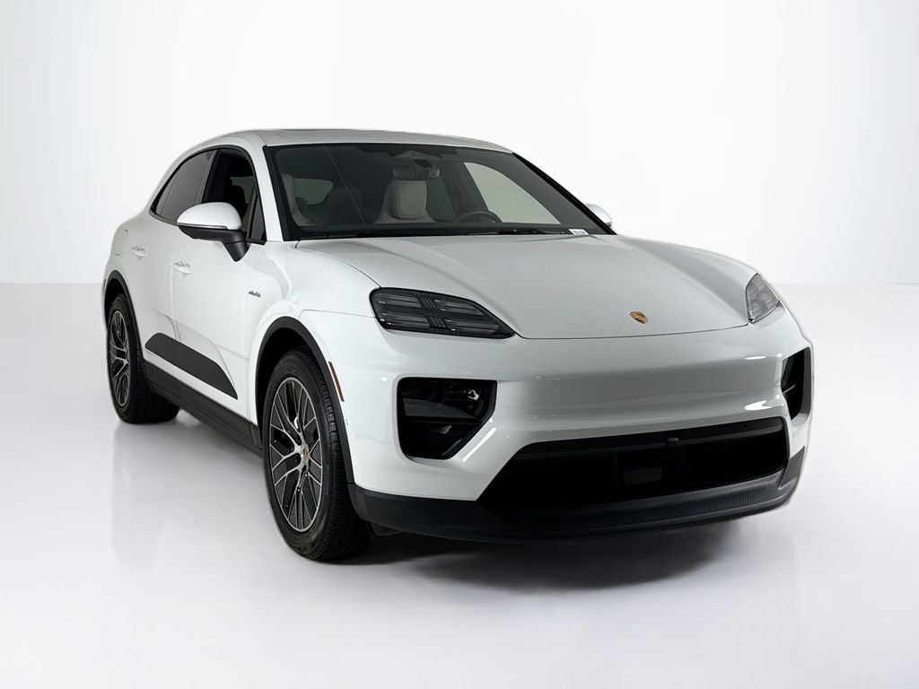 Used 2025 Porsche Macan Electric RWD image 7