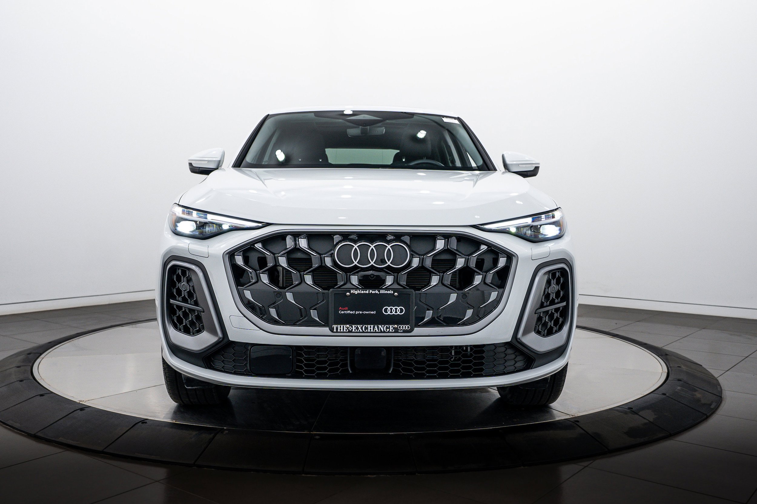 Certified 2025 Audi Q5 Premium Plus w/ Premium Plus AWD/4WD image 22