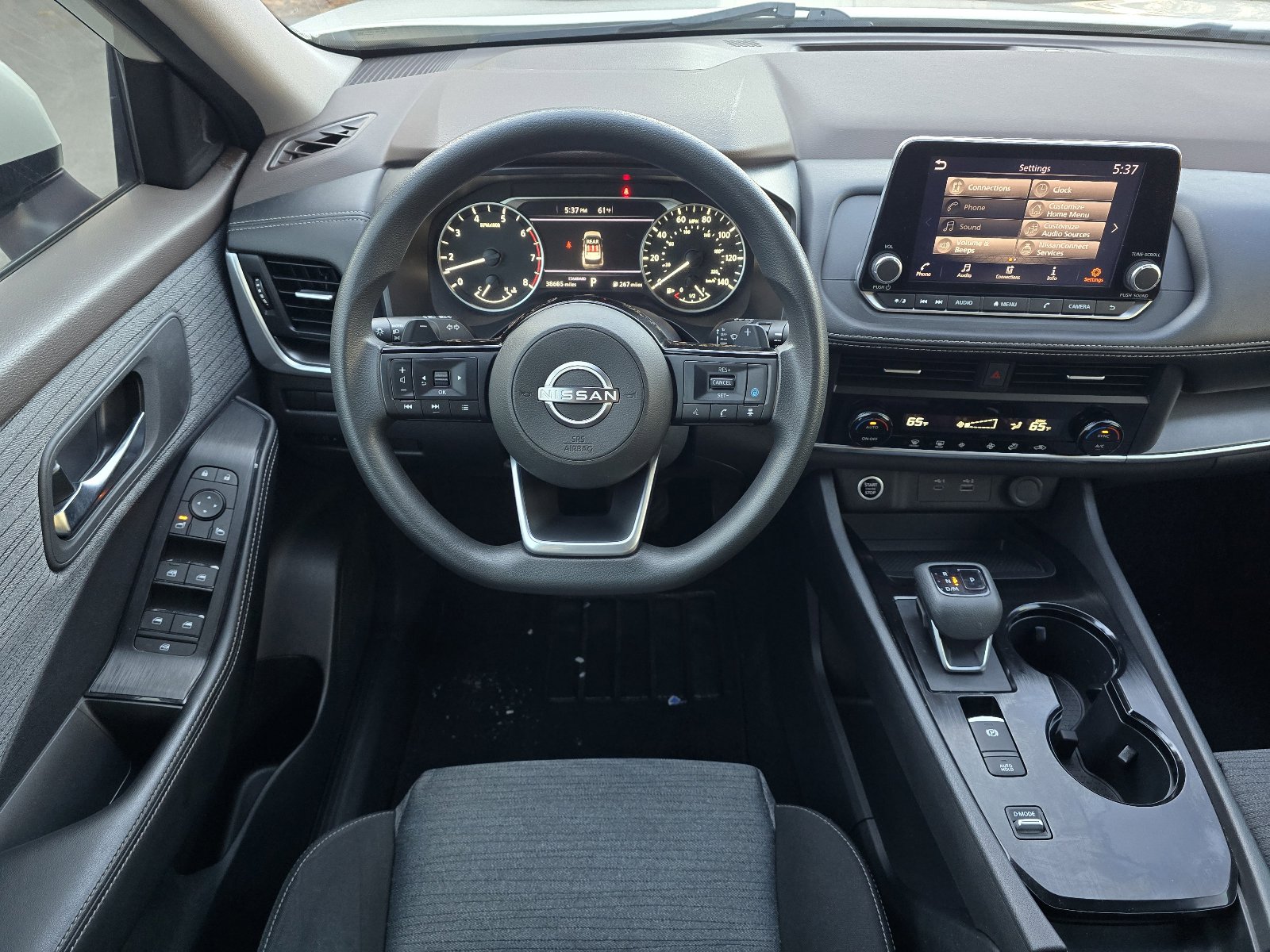 Used 2023 Nissan Rogue SV image 13