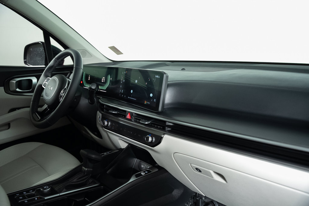 Used 2025 Kia Sorento S w/ Panoramic Sunroof Package FWD image 39