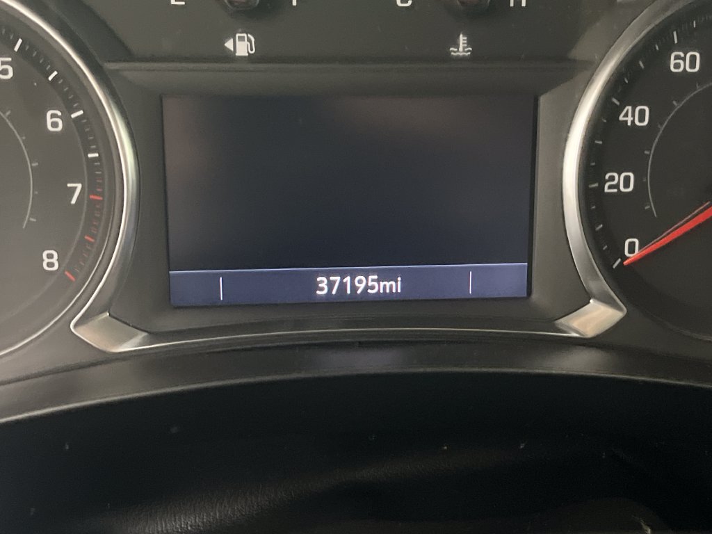 Used 2023 Chevrolet Traverse LT FWD image 18