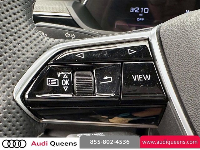 Used 2023 Audi e-tron S Prestige w/ Prestige Package image 29