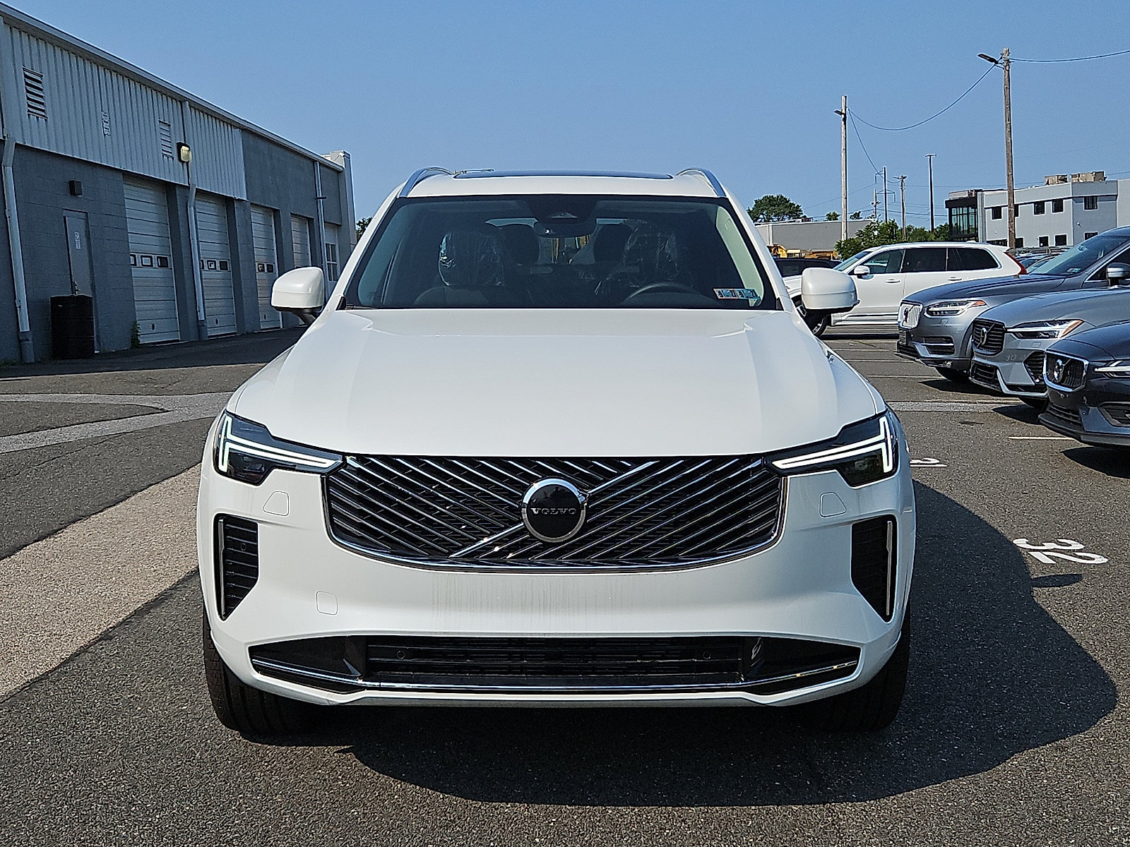 New 2026 Volvo XC90 B5 Core AWD/4WD image 2