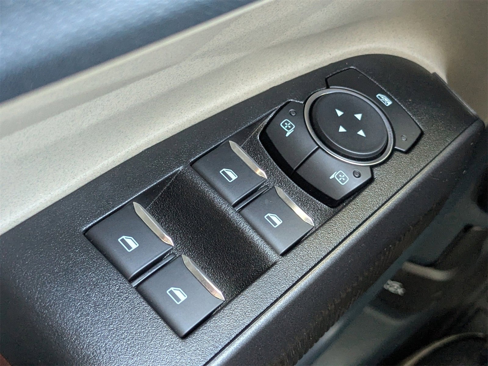 New 2025 Ford Maverick Lariat image 25