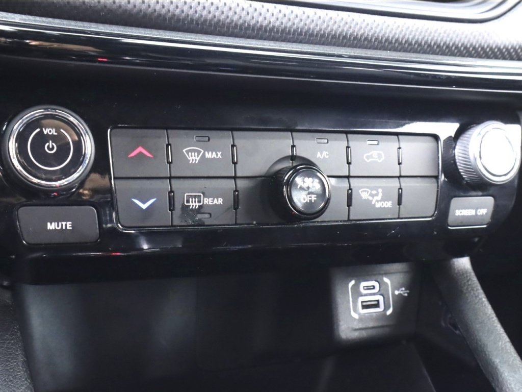 Used 2025 Jeep Compass Latitude w/ Altitude Special Edition AWD/4WD image 26