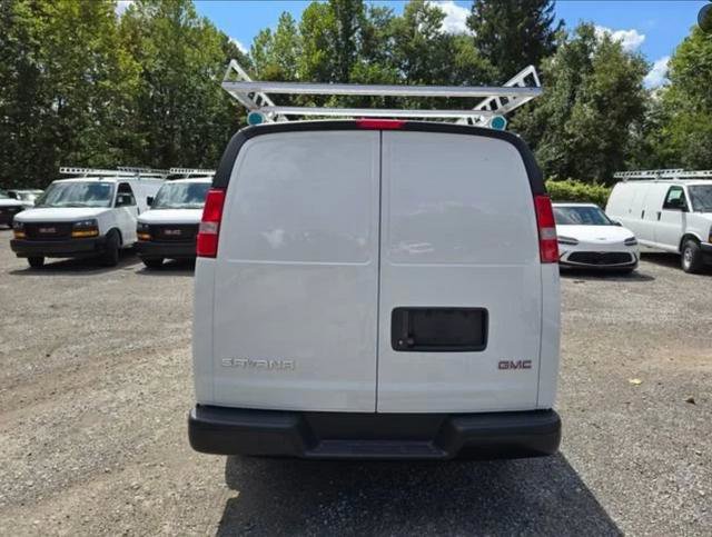 New 2026 GMC Savana 2500 w/ Driver Convenience Package RWD image 4