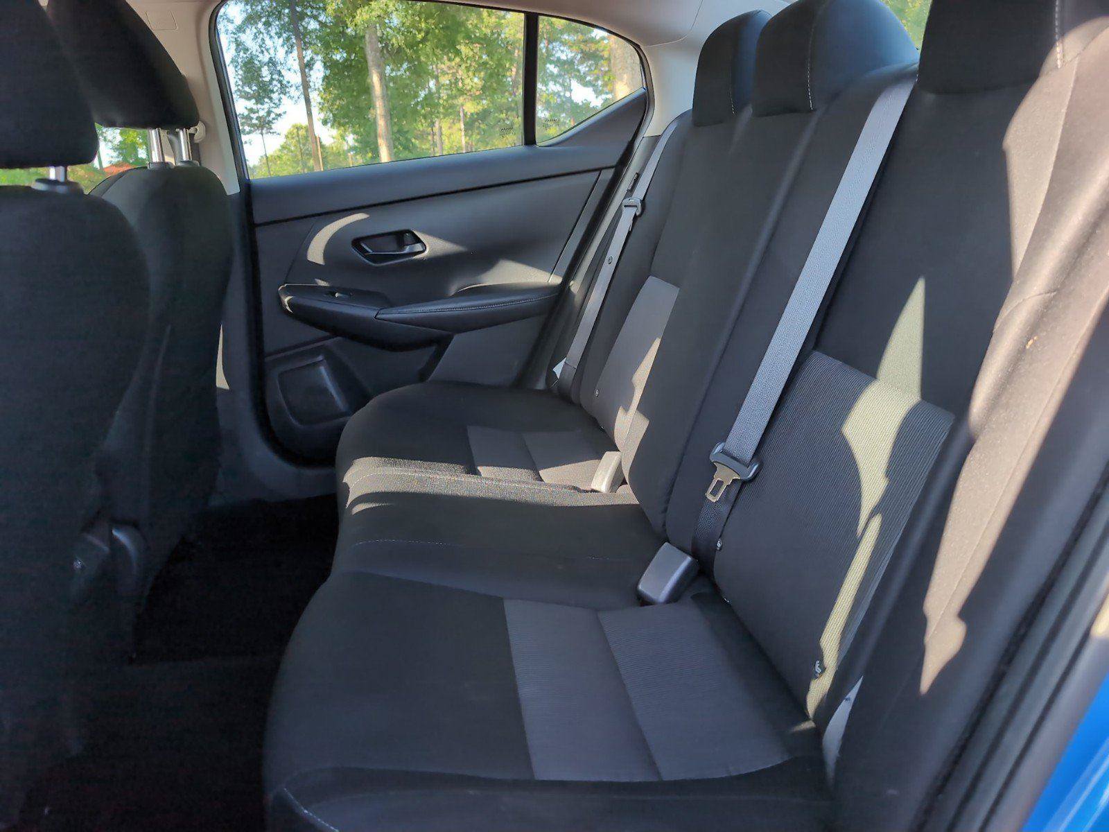 Used 2024 Nissan Sentra SV FWD image 34