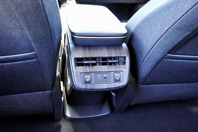 Certified 2024 Nissan Ariya FWD image 29