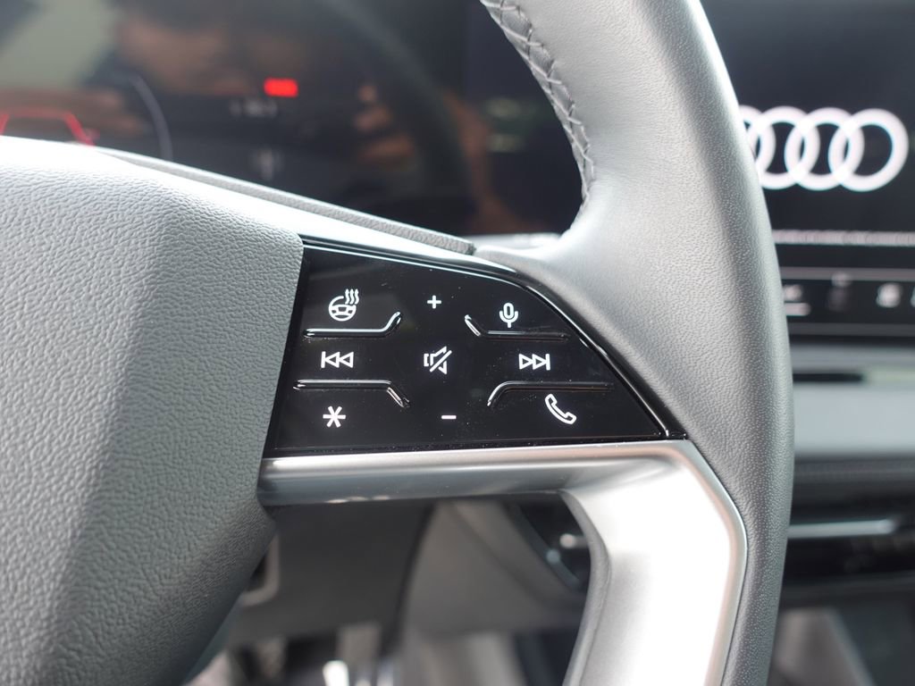 Used 2025 Audi Q6 e-tron Premium w/ Convenience Package image 12