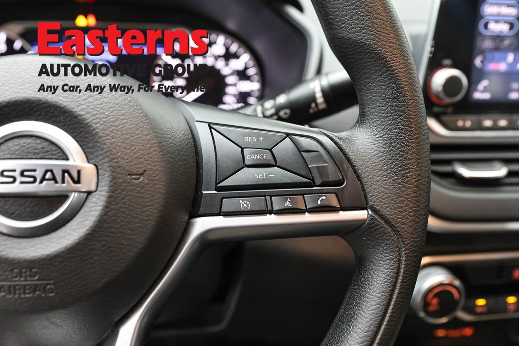 Used 2022 Nissan Altima 2.5 SV FWD image 16