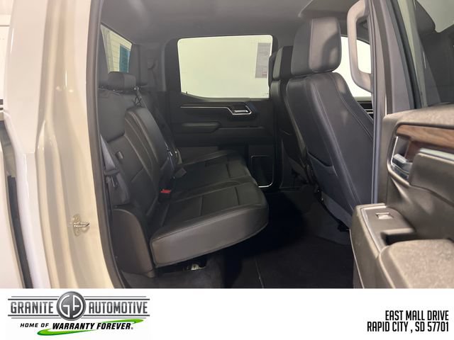 Used 2024 GMC Sierra 1500 SLT AWD/4WD image 35