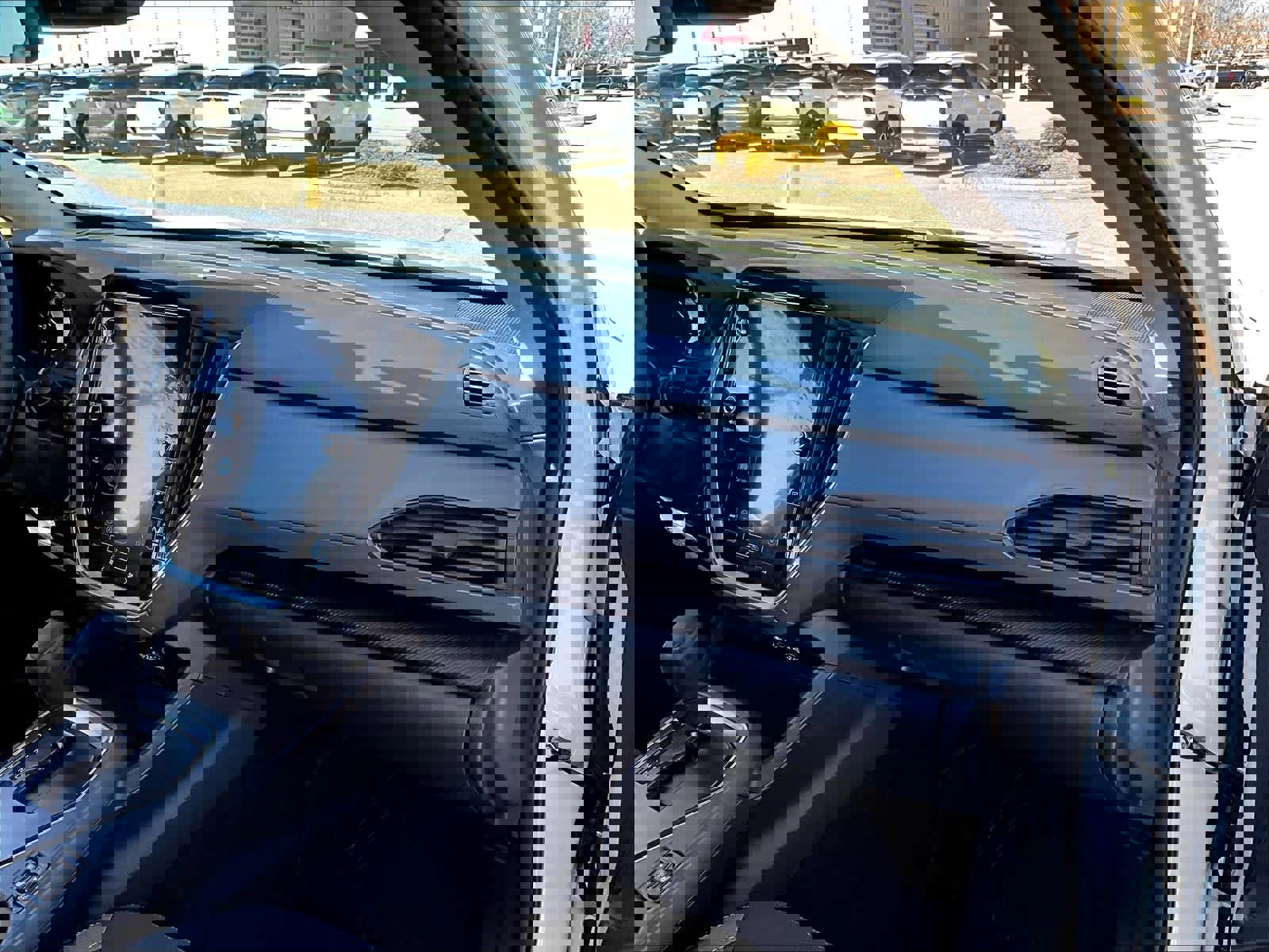 Used 2025 Subaru Crosstrek 2.0i Premium image 13