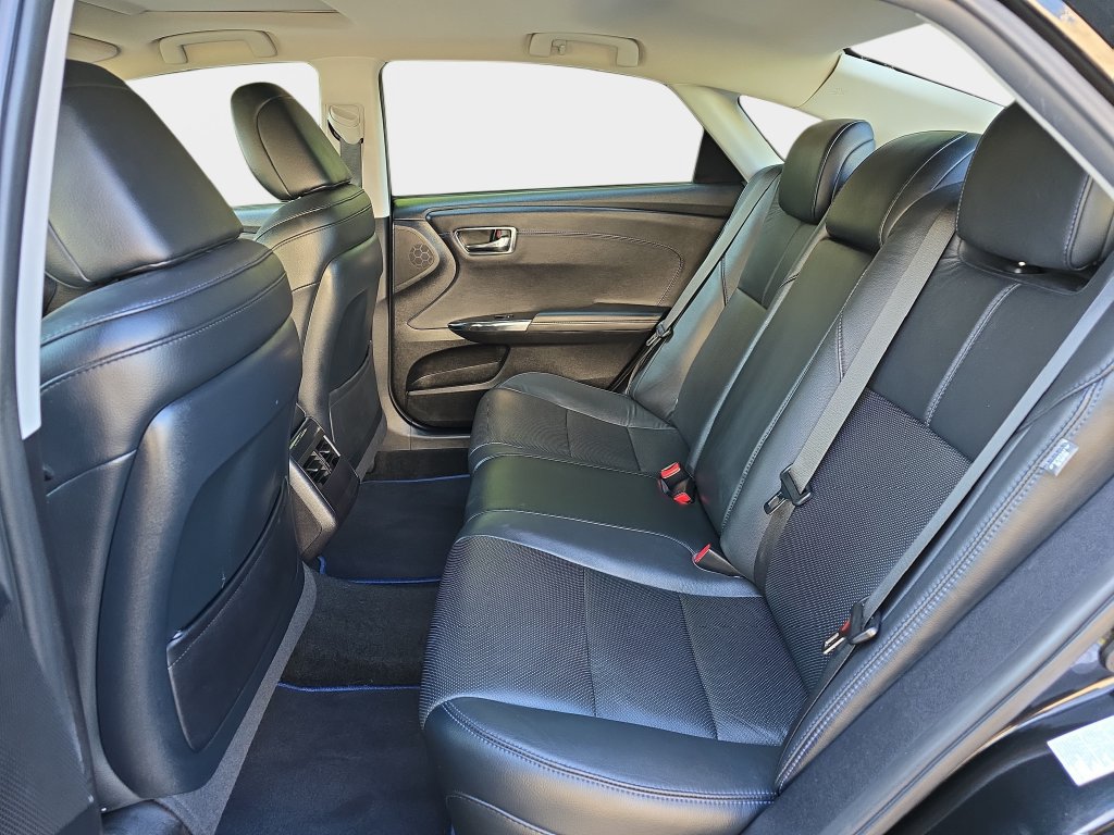 Used 2015 Toyota Avalon XLE Touring Sport Edition FWD image 16