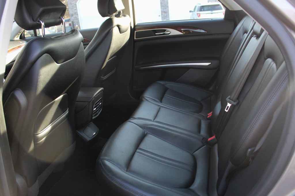 Used 2016 Lincoln MKZ AWD image 25