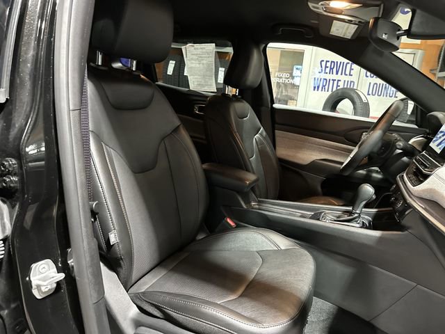 Used 2023 Jeep Compass Latitude AWD/4WD image 26