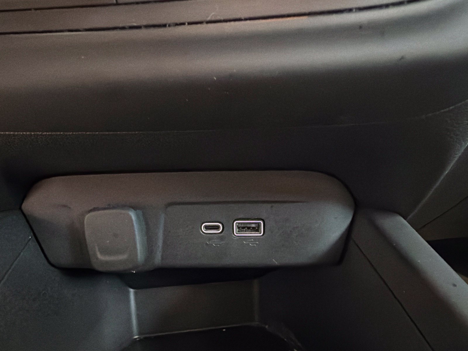 Used 2024 Chevrolet Trax LS w/ LS Convenience Package FWD image 19