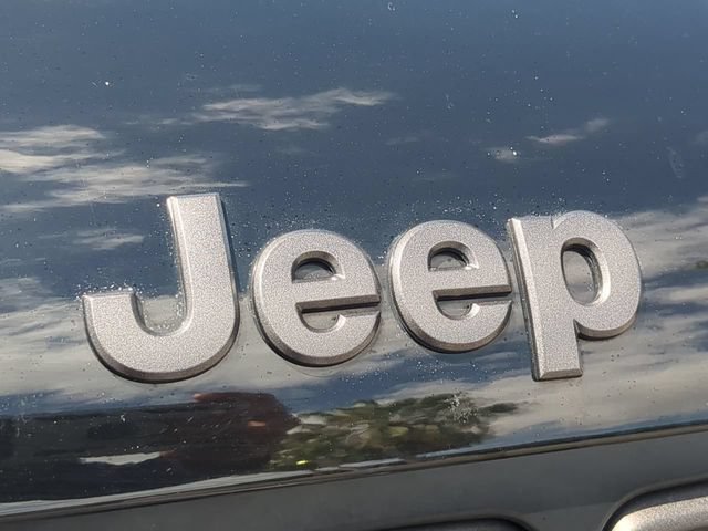 Used 2020 Jeep Renegade Altitude FWD image 13