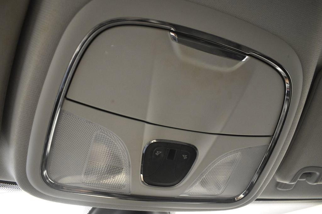 Used 2019 Jeep Cherokee Trailhawk w/ Cold Weather Group image 51