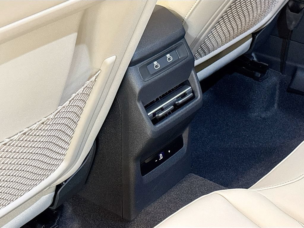 New 2026 Audi Q3 quattro 2.0T AWD/4WD image 17