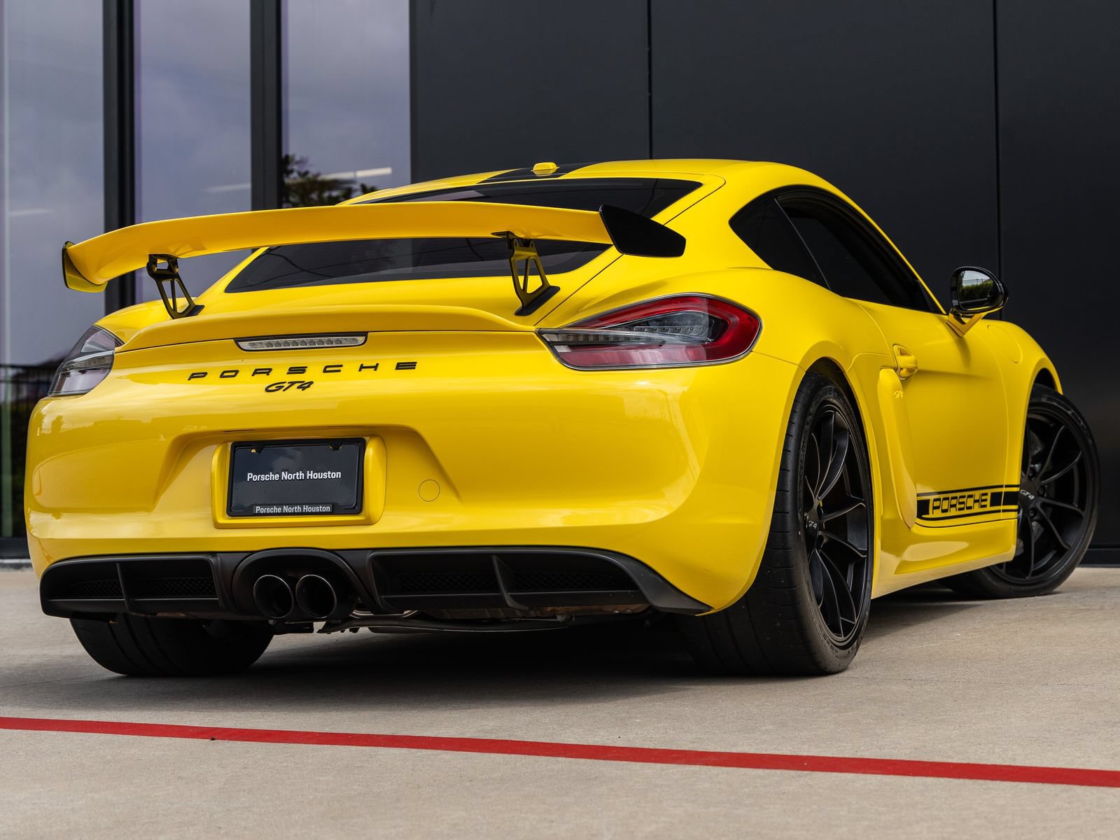 Used 2016 Porsche Cayman GT4 RWD image 11