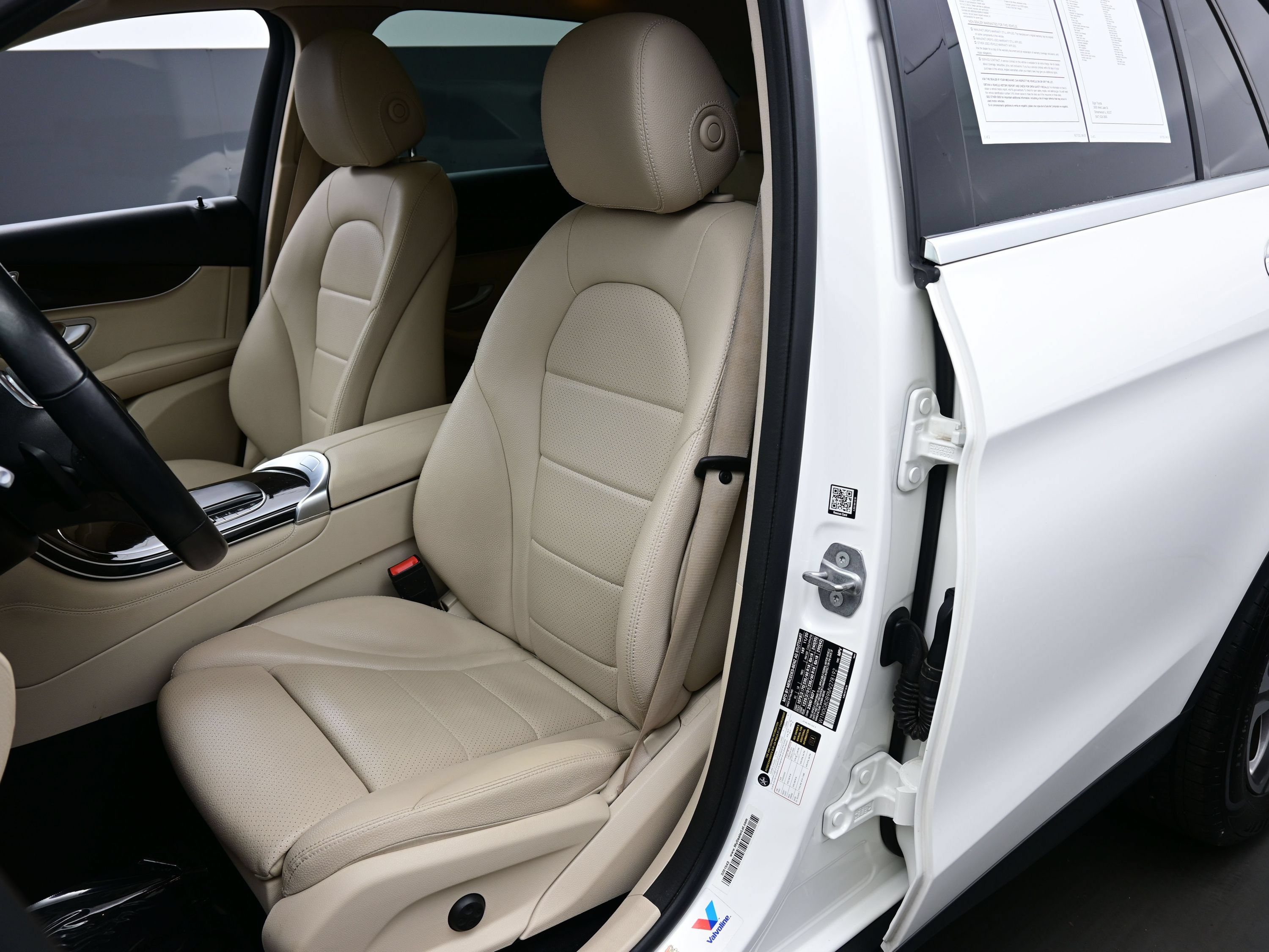 Used 2021 Mercedes-Benz GLC 300 image 12