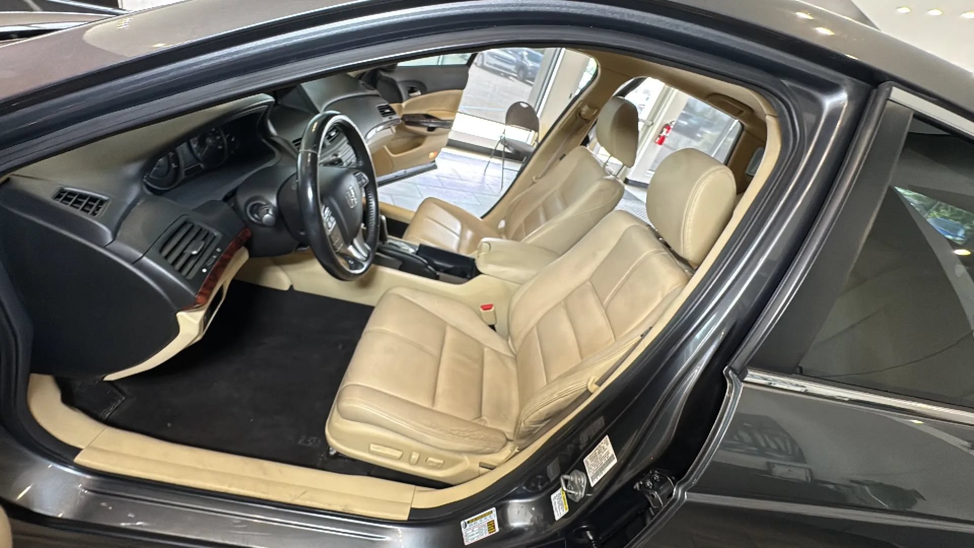 Used 2010 Honda Crosstour EX-L image 30